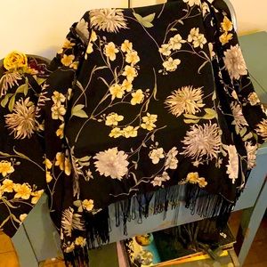 Needle and thread floral kimono